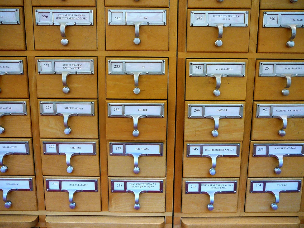 BECOME A SEED LIBRARIAN/ GARDEN STAND HOST/Co-host/ Seed Shepherd